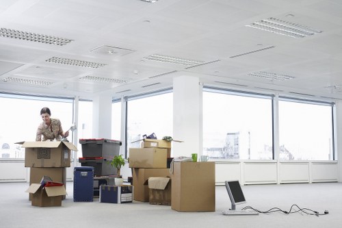 Local delivery and office move support in West Kensington